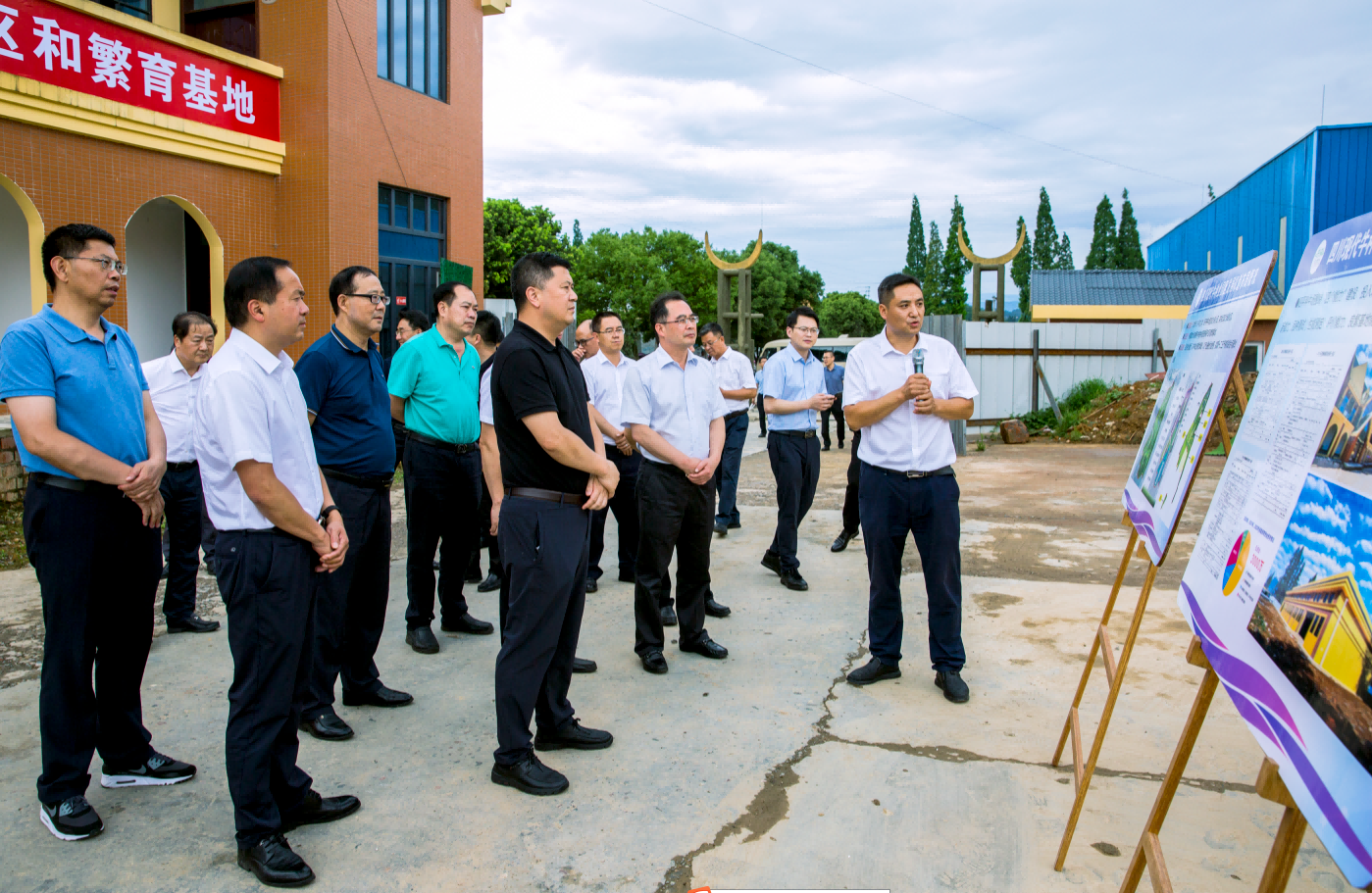 五方合作，，，，，，凝心聚力，，，，，，打造全省牛业种业战术高地