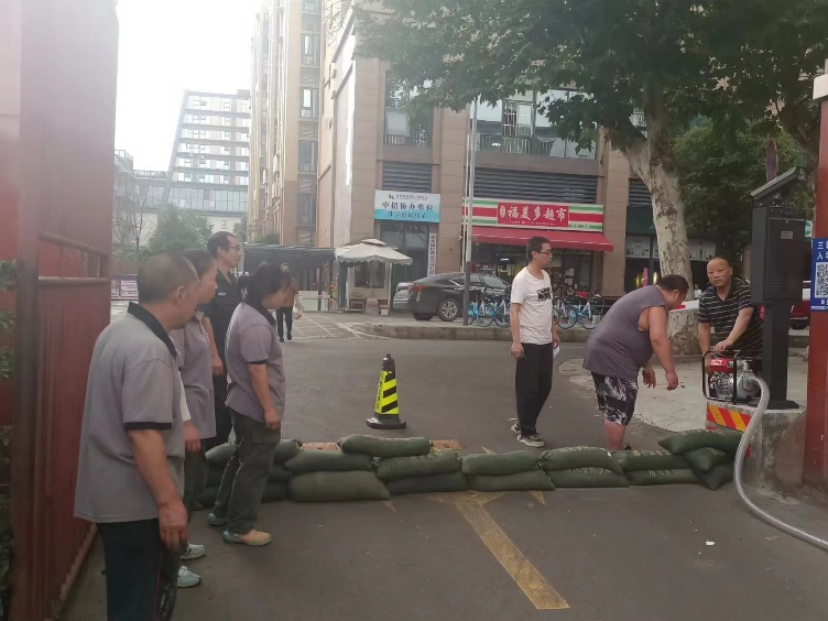 成都片区组织发展“人人讲安全 个个会应急”综合应急演练3.png